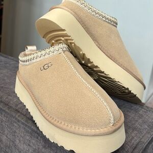 UGG Women's Platform Tasman Mules